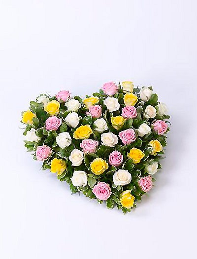 Foto Corazón de rosas variadas